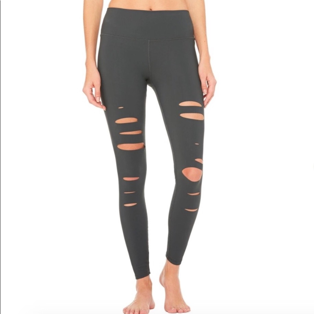 ALO Yoga Ripped Warrior Legging